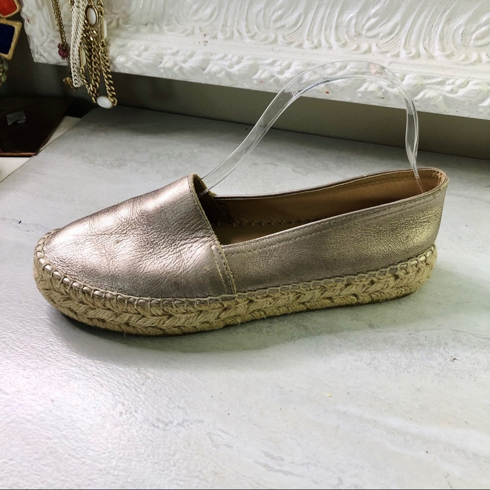 Viguera gold espadrilles